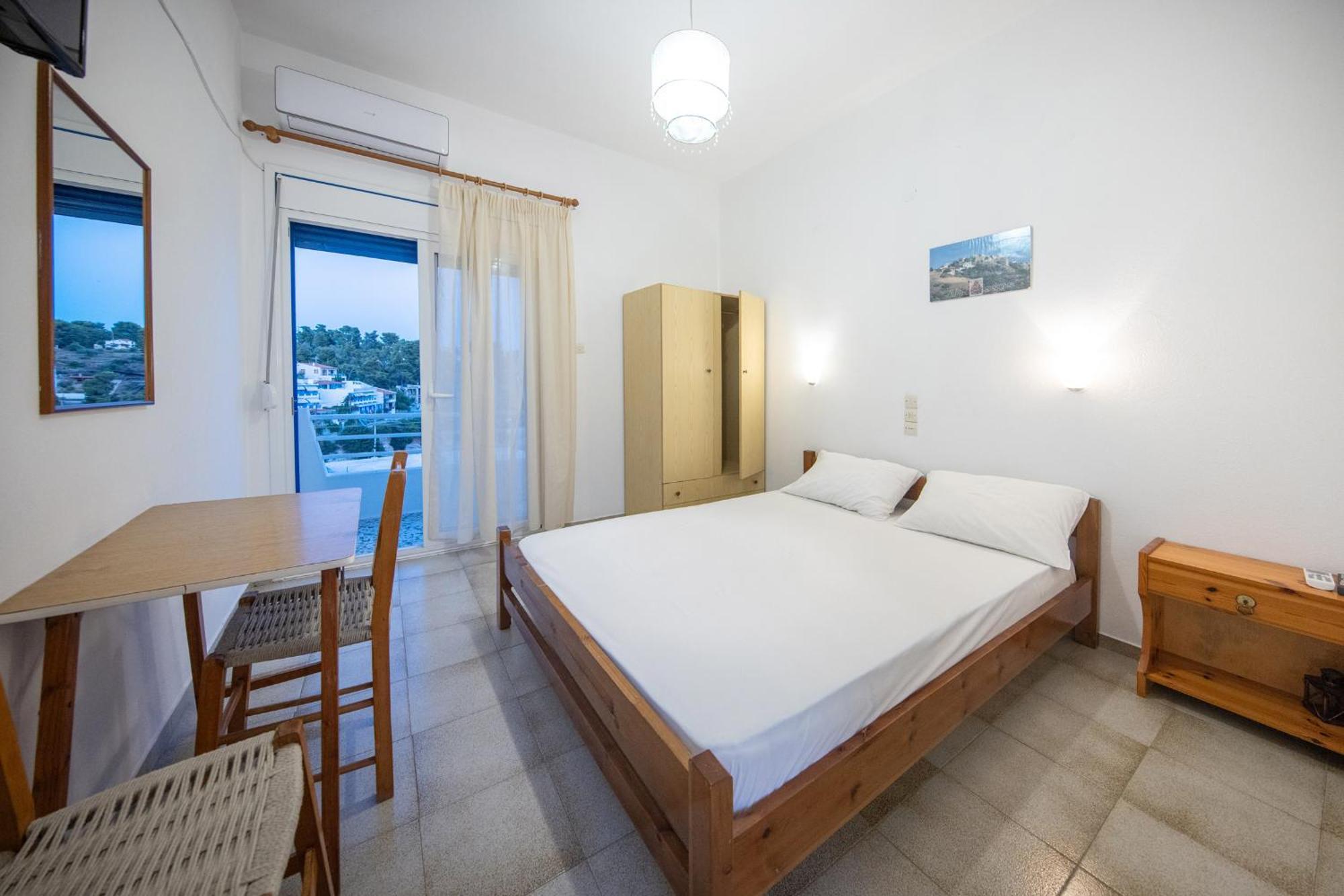 Nikos Rooms Votsi  Ngoại thất bức ảnh