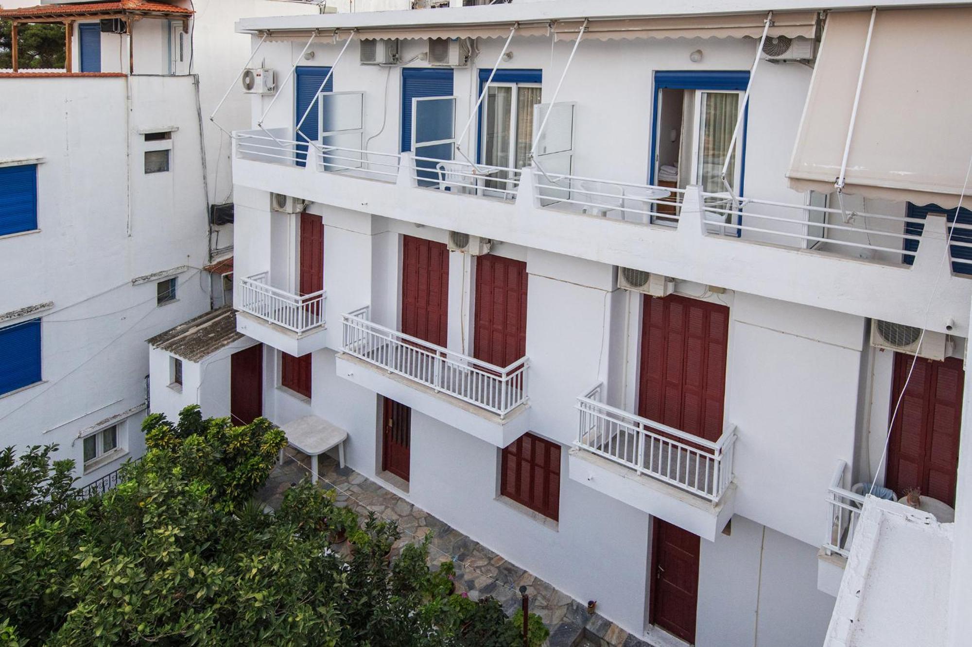 Nikos Rooms Votsi  Ngoại thất bức ảnh